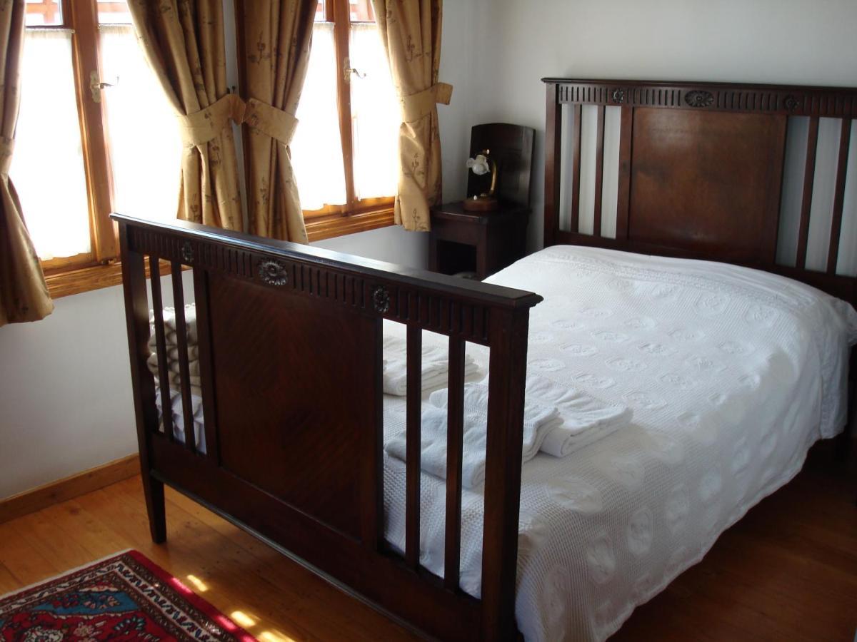 Oikia Alexandrou Traditional Inn อาร์ไนยา ภายนอก รูปภาพ