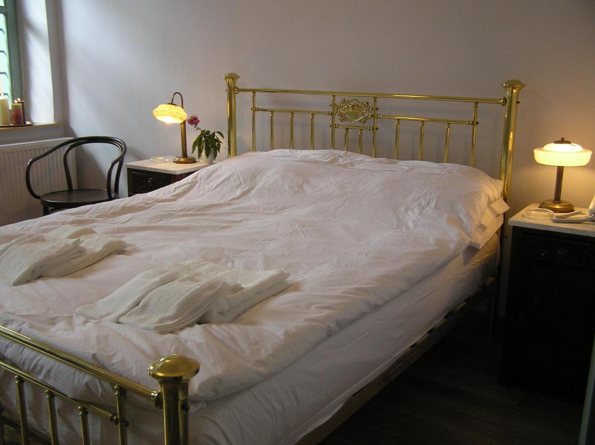 Oikia Alexandrou Traditional Inn อาร์ไนยา ภายนอก รูปภาพ