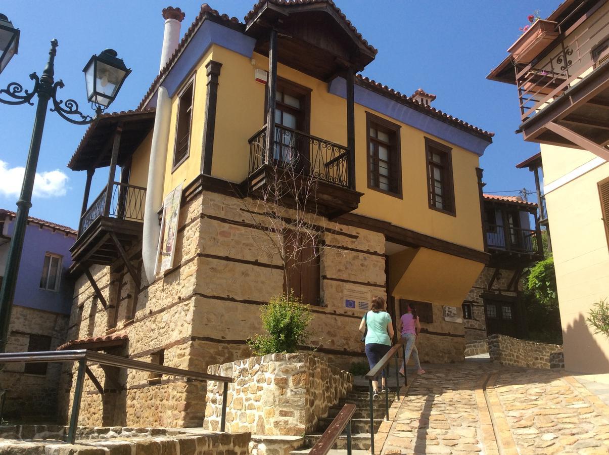 Oikia Alexandrou Traditional Inn อาร์ไนยา ภายนอก รูปภาพ