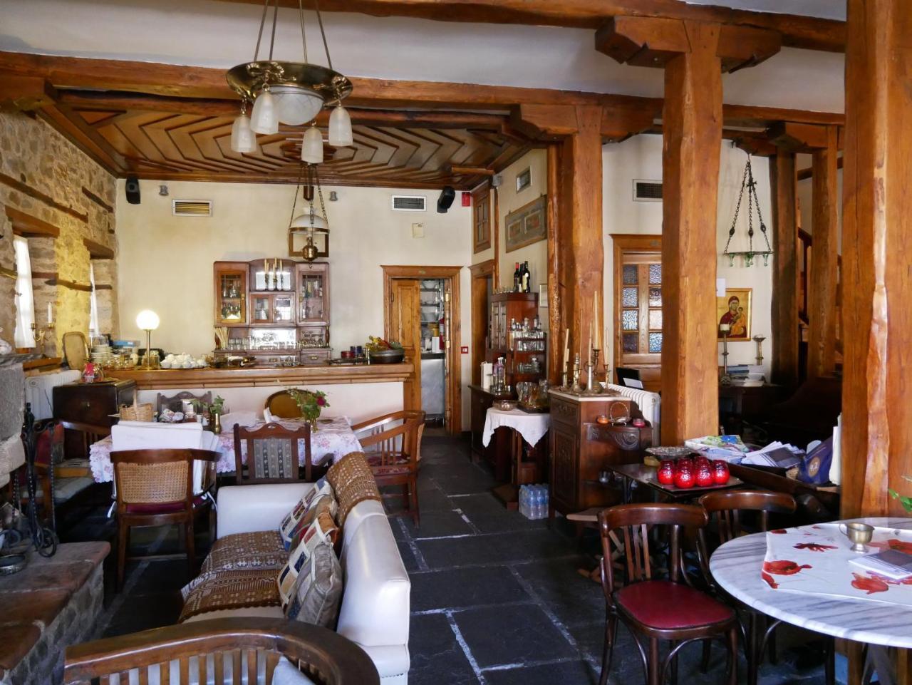 Oikia Alexandrou Traditional Inn อาร์ไนยา ภายนอก รูปภาพ