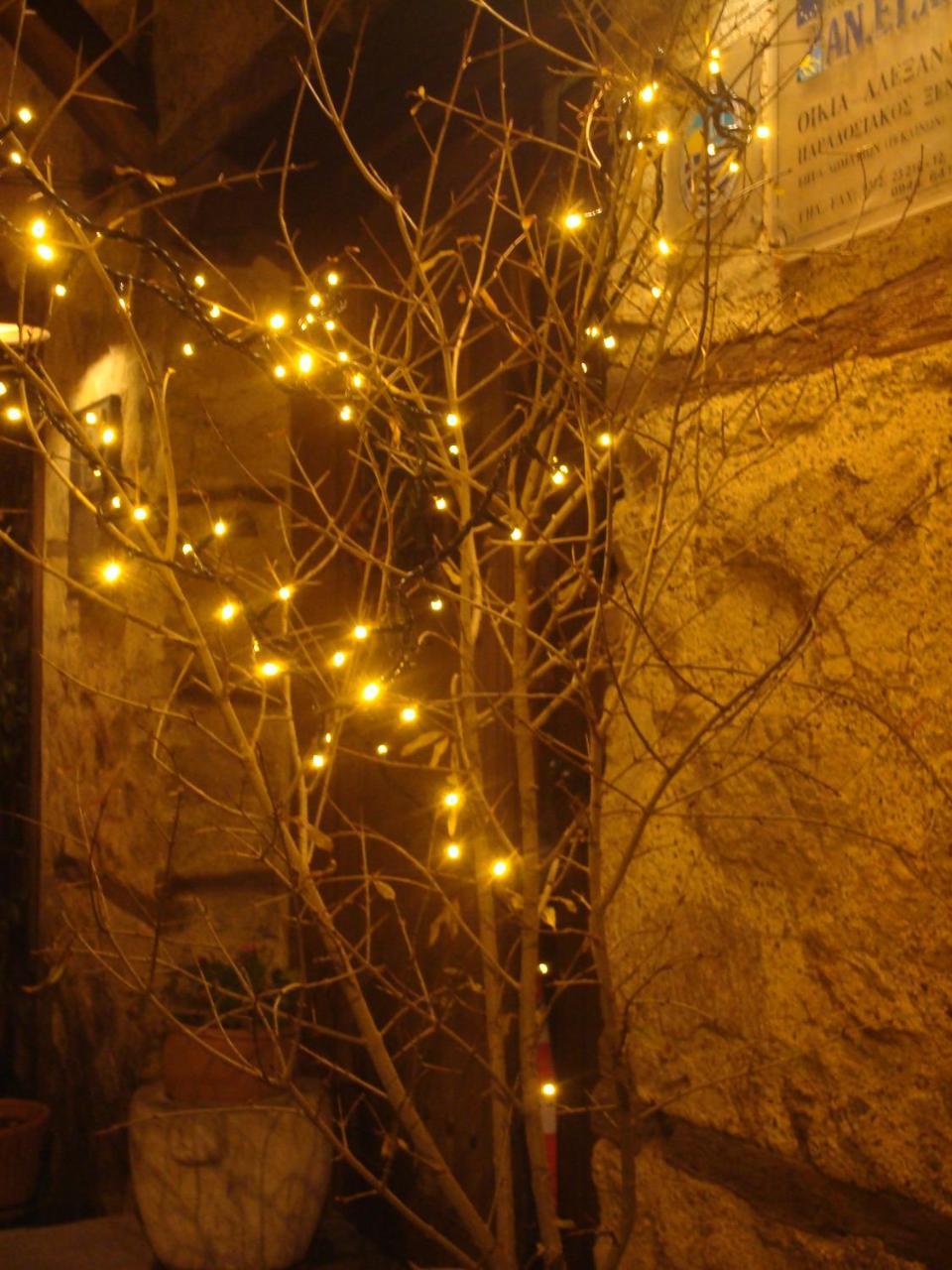 Oikia Alexandrou Traditional Inn อาร์ไนยา ภายนอก รูปภาพ